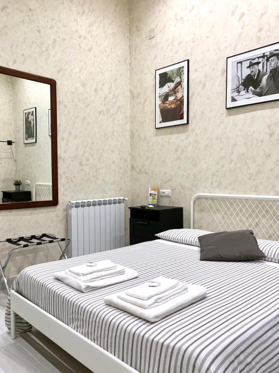 Hotel Bed No Breakfast AK Neapel Exterior foto