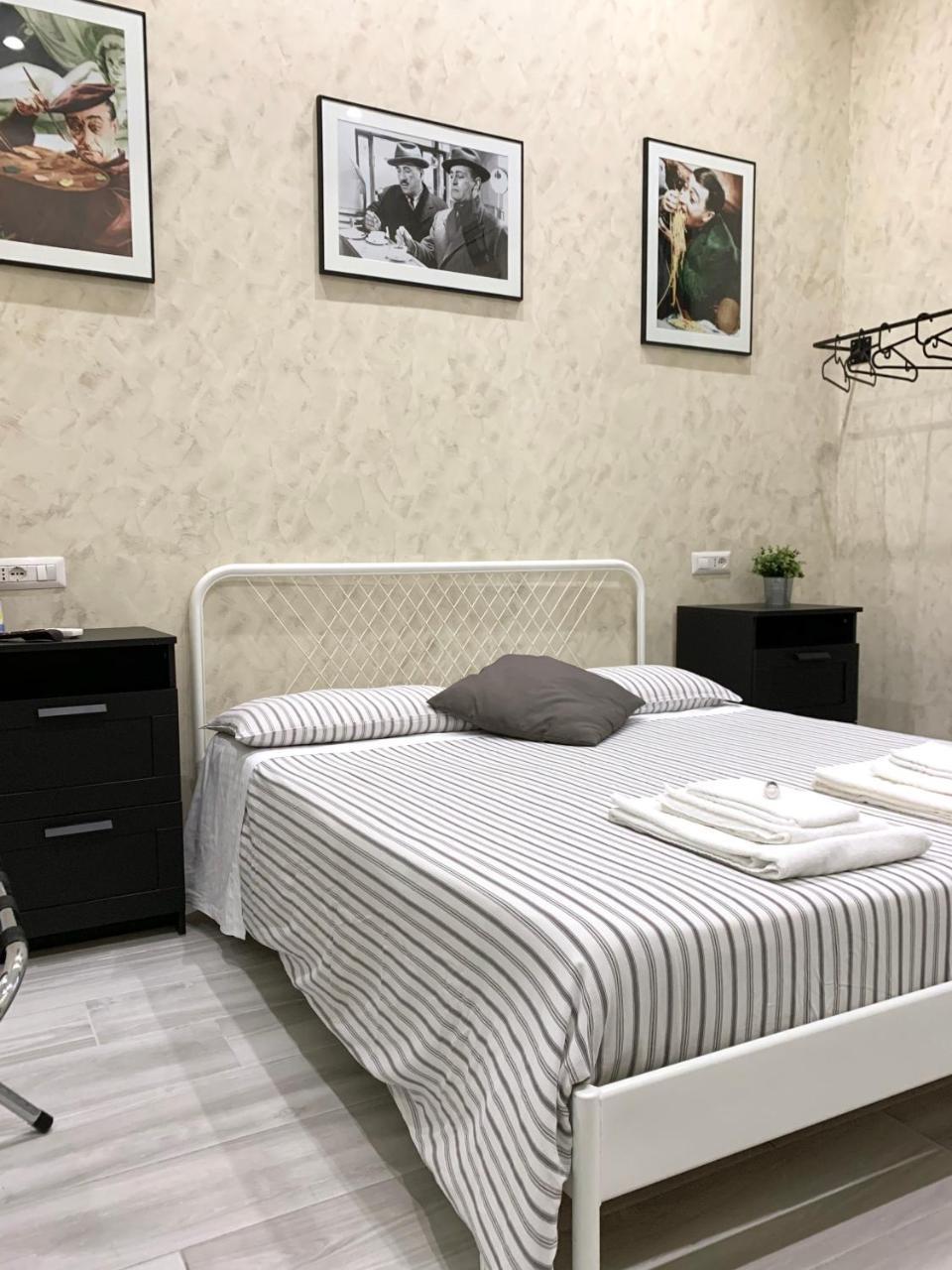 Hotel Bed No Breakfast AK Neapel Exterior foto
