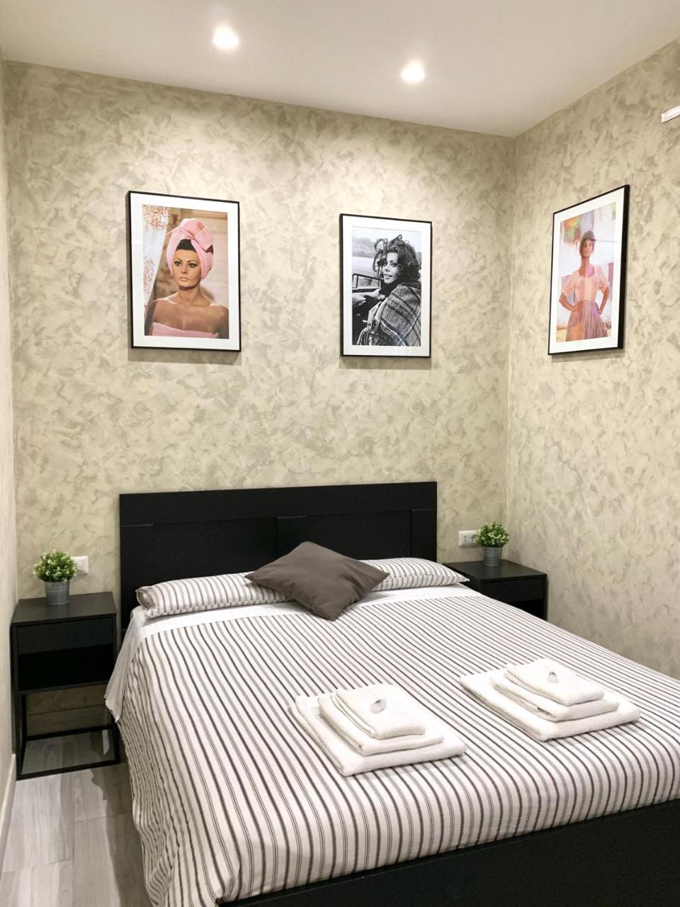 Hotel Bed No Breakfast AK Neapel Exterior foto